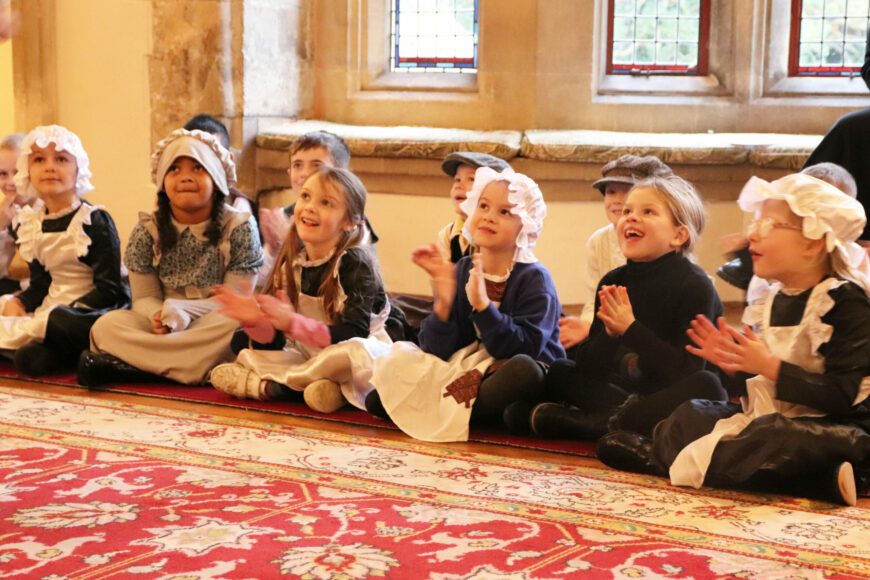 School-children-in-Palace-House-44(w870px_h580px)